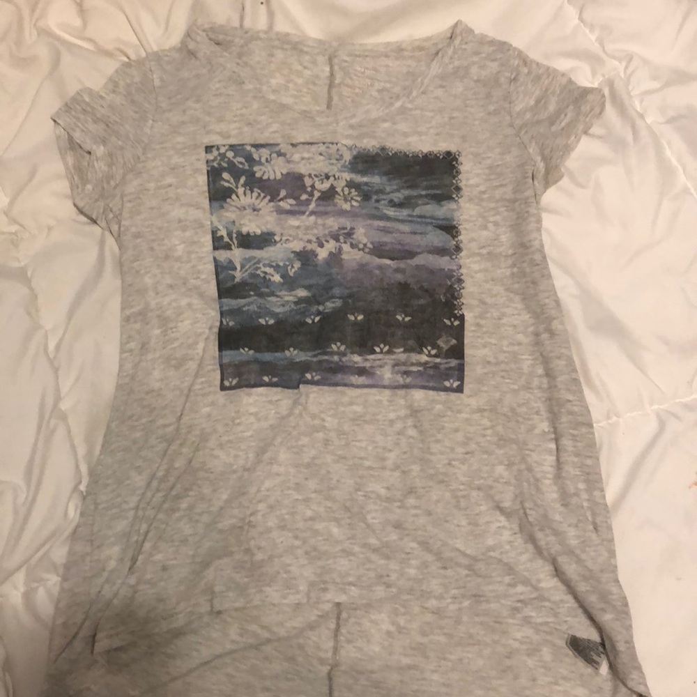 simple graphic tee